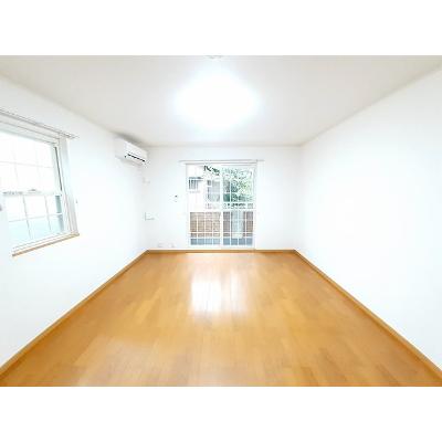 メゾン　ド　フランＢ 101【管理NO：1-013851502-01010】 ★家具家電は申し込み後に搬入します★ ★2026年10月中旬入居可能★の物件写真2