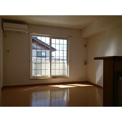 ポライトリー 203【管理NO：1-014983201-02030】 ★家具家電は申し込み後に搬入します★ ★2026年10月中旬入居可能★の物件写真2