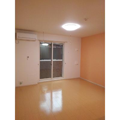 グランツヒル 102【管理NO：1-020972501-01020】 ★家具家電は申し込み後に搬入します★ ★2026年10月中旬入居可能★の物件写真2