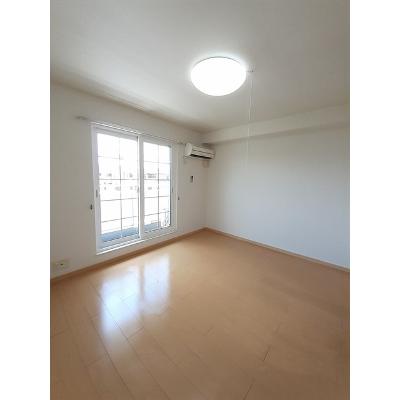 マーチⅡ 201【管理NO：1-015953402-02010】 ★家具家電は申し込み後に搬入します★ ★2026年10月中旬入居可能★の物件写真2