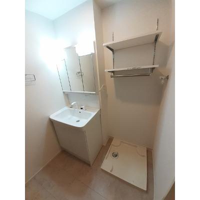 バーミィ・イツキ　Ｂ 102【管理NO：1-026092202-01020】 ★家具家電は申し込み後に搬入します★ ★2026年10月中旬入居可能★の物件写真6