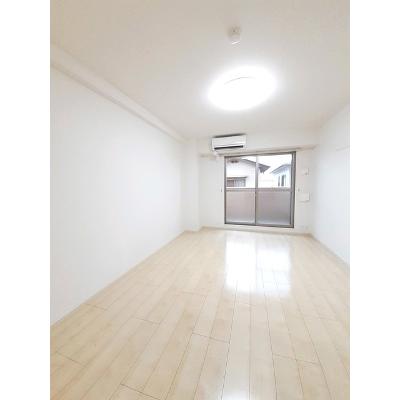 グリシナ 203【管理NO：1-019480401-02030】 ★家具家電は申し込み後に搬入します★ ★2026年10月中旬入居可能★の物件写真2
