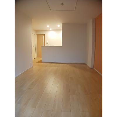 桜五番館 102【管理NO：1-022777001-01020】 ★家具家電は申し込み後に搬入します★の物件写真2
