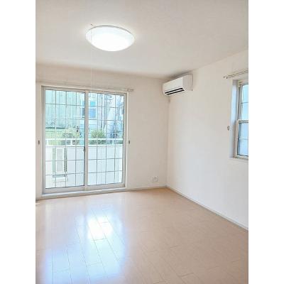 クラール 107【管理NO：1-015503101-01060】 ★家具家電は申し込み後に搬入します★ ★2026年10月中旬入居可能★の物件写真2