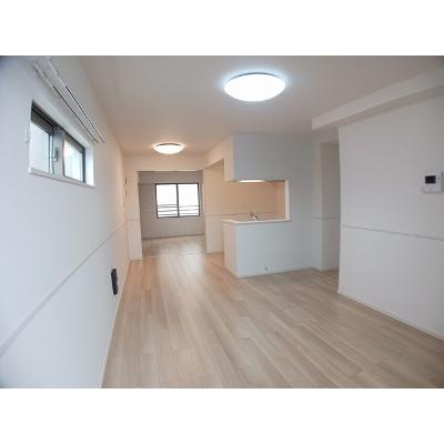 ＣＡＳＡ　ＳＥＲＥＮＡ 205【管理NO：1-027383701-02040】 ★家具家電は申し込み後に搬入します★ ★2026年10月中旬入居可能★の物件写真2