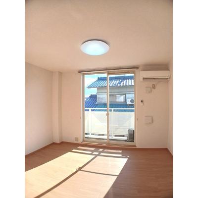パレ・コリーヌ 201【管理NO：1-012469601-02010】 ★家具家電は申し込み後に搬入します★ ★2026年10月下旬入居可能★の物件写真2