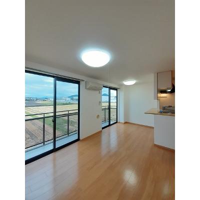 モンブラン　Ｃ 202【管理NO：1-011837001-02020】 ★家具家電は申し込み後に搬入します★ ★2026年10月中旬入居可能★の物件写真2