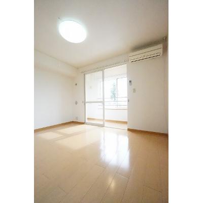 Ｗｅｓｔ　Ｐｏｉｎｔ 203【管理NO：1-015219401-02030】 ★家具家電は申し込み後に搬入します★の物件写真2