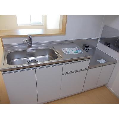 サニーハウス・オバマ 201【管理NO：1-018207001-02010】 ★家具家電は申し込み後に搬入します★ ★2026年10月中旬入居可能★の物件写真3