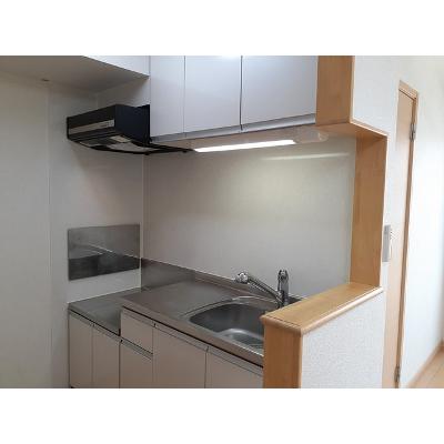 イースト・ハウス 102【管理NO：1-016837501-01020】 ★家具家電は申し込み後に搬入します★ ★2026年11月中旬入居可能★の物件写真3