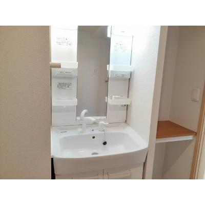 イースト・ハウス 102【管理NO：1-016837501-01020】 ★家具家電は申し込み後に搬入します★ ★2026年11月中旬入居可能★の物件写真6