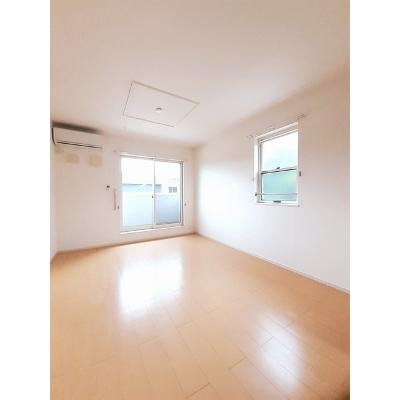 ロンドベルＢ 201【管理NO：1-017093202-02010】 ★家具家電は申し込み後に搬入します★ ★2026年10月中旬入居可能★の物件写真2