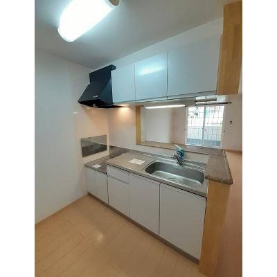 ＴａｋａｓａｋｉＴｏｔｔｏｓⅢ 102【管理NO：1-016697303-01020】 ★家具家電は申し込み後に搬入します★ ★2026年10月中旬入居可能★の物件写真3
