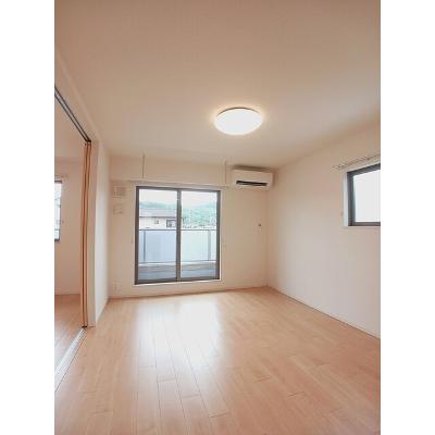 ベル　アルモニー 201【管理NO：1-024868201-02010】 ★家具家電は申し込み後に搬入します★の物件写真2