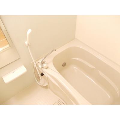 ウィスティリア　Ⅲ 203【管理NO：1-016375002-02030】 ★家具家電は申し込み後に搬入します★の物件写真4