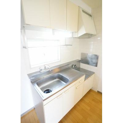 コンフォルターブルＡ 102【管理NO：1-003537401-01020】 ★家具家電は申し込み後に搬入します★ ★2026年10月中旬入居可能★の物件写真3