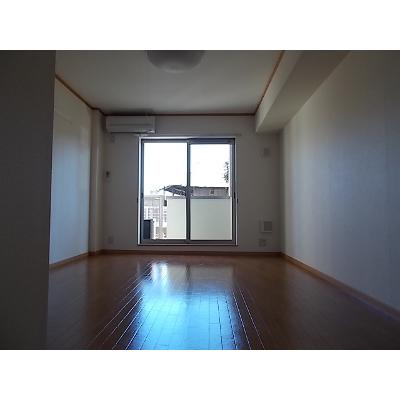 パラッツオエレガンテ 103【管理NO：1-012961901-01030】 ★家具家電は申し込み後に搬入します★ ★2026年10月中旬入居可能★の物件写真2