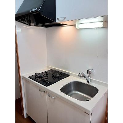サンパティーク 203【管理NO：1-014520201-02030】 ★家具家電は申し込み後に搬入します★の物件写真3