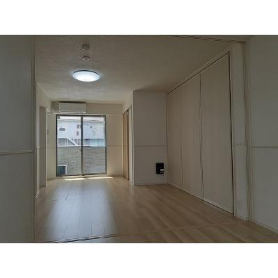 フランブリーズ 103【管理NO：1-026538001-01030】 ★家具家電は申し込み後に搬入します★ ★2026年10月下旬入居可能★の物件写真2