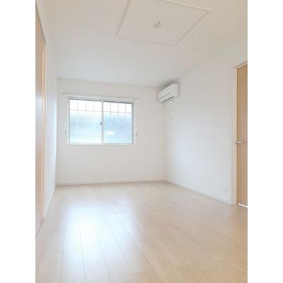 ジェネス 101【管理NO：1-021875701-01010】 ★家具家電は申し込み後に搬入します★ ★2026年10月中旬入居可能★の物件写真2