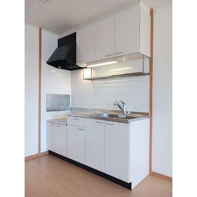 フォレストフェアリー 201【管理NO：1-014912701-02010】 ★家具家電は申し込み後に搬入します★ ★2026年10月中旬入居可能★の物件写真3