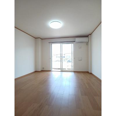 ウエスト・ブルック 101【管理NO：1-012556701-01010】 ★家具家電は申し込み後に搬入します★の物件写真2