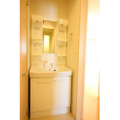 グローヴⅢ 101【管理NO：1-020496601-01010】 ★家具家電は申し込み後に搬入します★ ★2026年10月下旬入居可能★の物件写真6