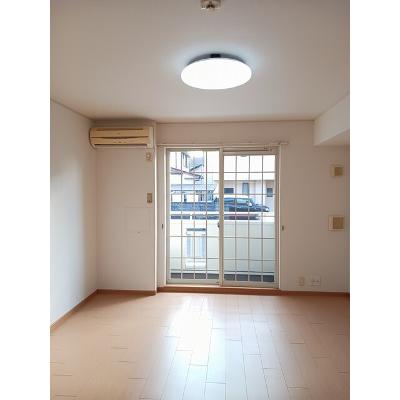 プリエール 103【管理NO：1-014805101-01030】 ★家具家電は申し込み後に搬入します★ ★2026年10月上旬入居可能★の物件写真2
