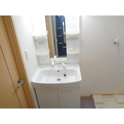 apartment 〒108-0075　東京都港区港南２丁目16-1