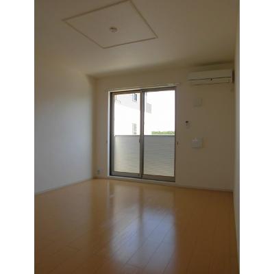 アドラブール 105【管理NO：1-018756801-01040】 ★家具家電は申し込み後に搬入します★ ★2026年10月中旬入居可能★の物件写真2