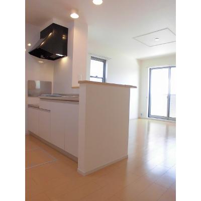 アドラブール 105【管理NO：1-018756801-01040】 ★家具家電は申し込み後に搬入します★ ★2026年10月中旬入居可能★の物件写真3