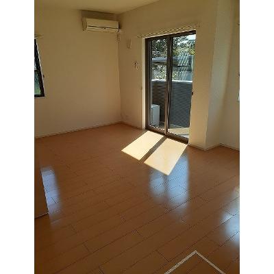 ラ．ビリアⅡ 101【管理NO：1-018212502-01010】 ★家具家電は申し込み後に搬入します★ ★2026年09月中旬入居可能★の物件写真2