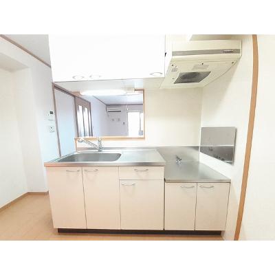 ガーデンクレスト 105【管理NO：1-014902401-01040】 ★家具家電は申し込み後に搬入します★ ★2026年10月中旬入居可能★の物件写真3