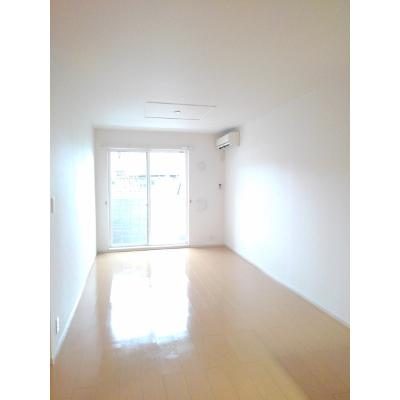 ルーチェ 101【管理NO：1-018203601-01010】 ★家具家電は申し込み後に搬入します★ ★2026年11月中旬入居可能★の物件写真2