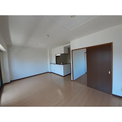 ロジュマン弘福 201【管理NO：1-010751901-02010】 ★家具家電は申し込み後に搬入します★ ★2026年10月中旬入居可能★の物件写真2