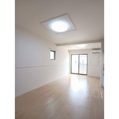 アプリコット瓜生 102【管理NO：1-021980701-01020】 ★家具家電は申し込み後に搬入します★ ★2026年10月中旬入居可能★の物件写真2