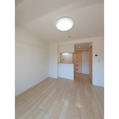 サンシャイン・サチ 303【管理NO：1-020747501-03030】 ★家具家電は申し込み後に搬入します★ ★2026年10月下旬入居可能★の物件写真2