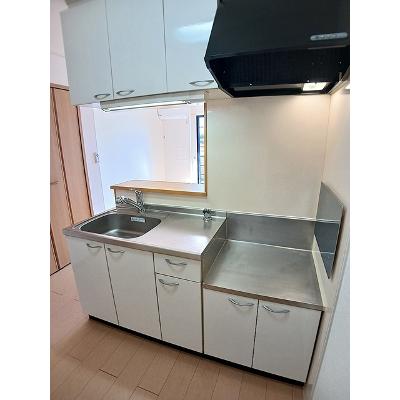 グリーンアンジュⅡ 106【管理NO：1-015107002-01050】 ★家具家電は申し込み後に搬入します★の物件写真3