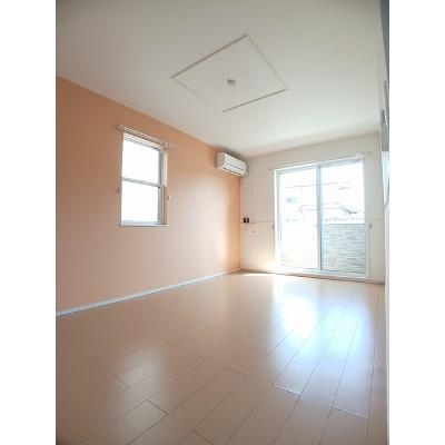 ランプロン　アヤ　Ⅰ 103【管理NO：1-018944301-01030】 ★家具家電は申し込み後に搬入します★の物件写真2