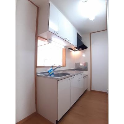 カーサ・フィオーレⅠ 201【管理NO：1-013418701-02010】 ★家具家電は申し込み後に搬入します★ ★2026年10月上旬入居可能★の物件写真3