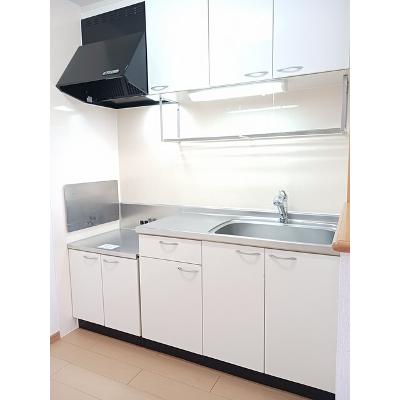 プロヴァンス　Ａ 201【管理NO：1-014914201-02010】 ★家具家電は申し込み後に搬入します★の物件写真3