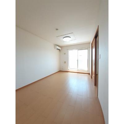 プランタン 203【管理NO：1-014650201-02030】 ★家具家電は申し込み後に搬入します★ ★2026年10月中旬入居可能★の物件写真2