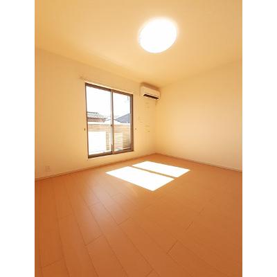 カーサ　アルベロディピノＢ 201【管理NO：1-020546402-02010】 ★家具家電は申し込み後に搬入します★ ★2026年10月中旬入居可能★の物件写真2
