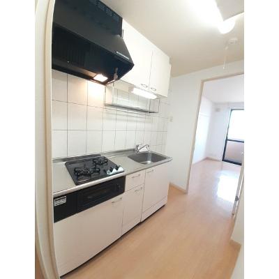 プロヴァンス吉岡 202【管理NO：1-099277501-02020】 ★家具家電は申し込み後に搬入します★ ★2026年12月中旬入居可能★の物件写真3