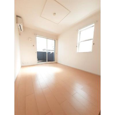ラフテル 101【管理NO：1-017712001-01010】 ★家具家電は申し込み後に搬入します★ ★2026年10月中旬入居可能★の物件写真2
