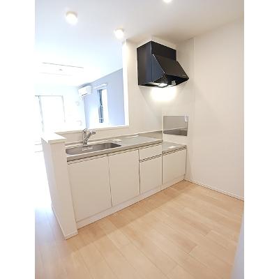 リーリエ　Ⅱ 203【管理NO：1-020032702-02030】 ★家具家電は申し込み後に搬入します★の物件写真3