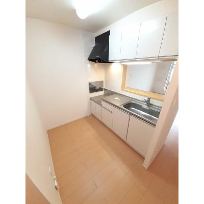 イリーデ・カーサⅢ 201【管理NO：1-018282101-02010】 ★家具家電は申し込み後に搬入します★の物件写真3