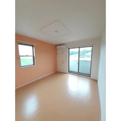 フィオーレ 102【管理NO：1-018923301-01020】 ★家具家電は申し込み後に搬入します★ ★2026年10月中旬入居可能★の物件写真2