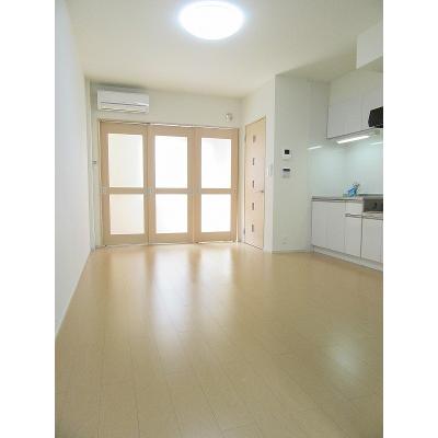 フローリッシュ 102【管理NO：1-018065601-01020】 ★家具家電は申し込み後に搬入します★ ★2026年10月中旬入居可能★の物件写真2