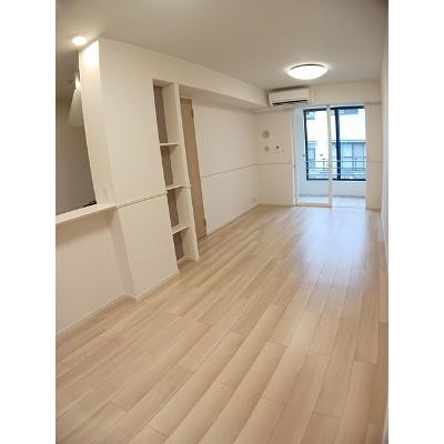 カステリア三隈 102【管理NO：1-027323401-01020】 ★家具家電は申し込み後に搬入します★ ★2026年10月中旬入居可能★の物件写真2